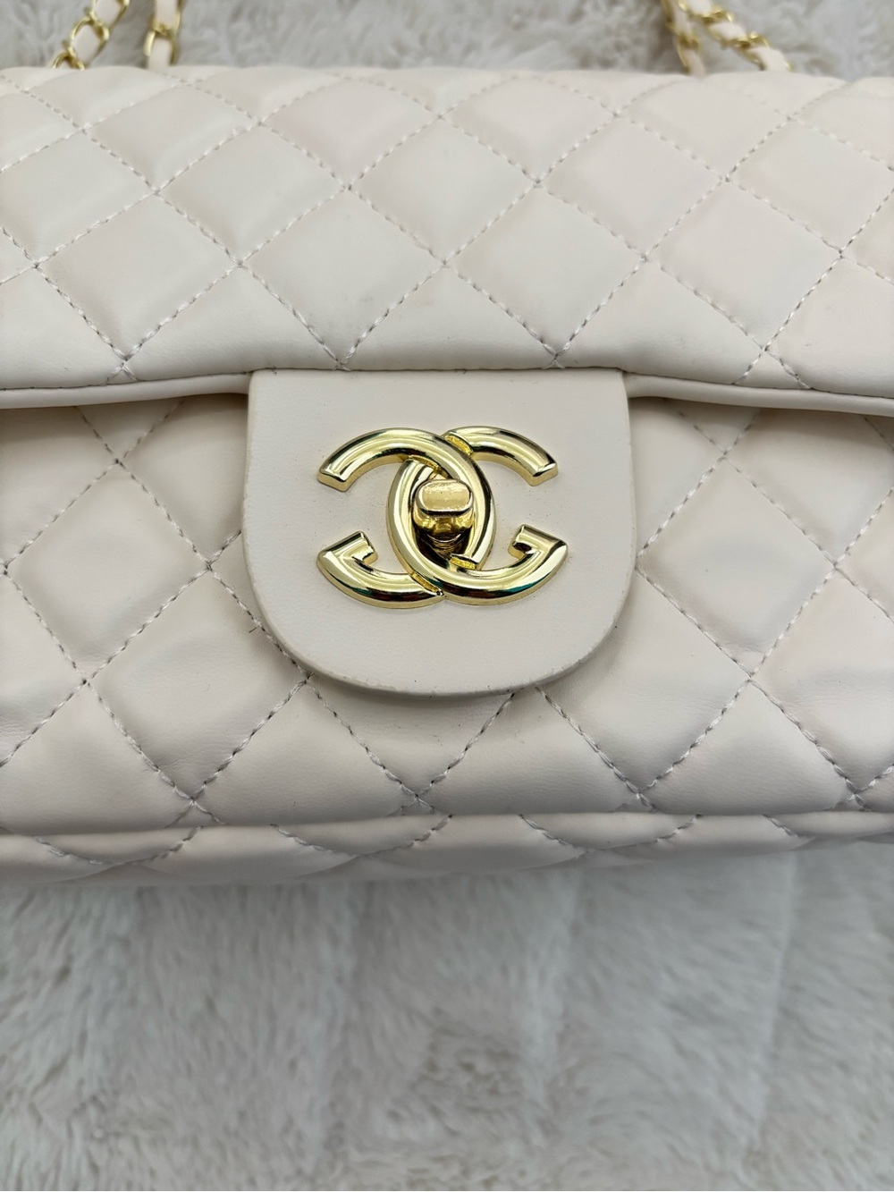 Cream Quilted Chain Shoulder Bag - Designer Style New - Picture 6 of 14